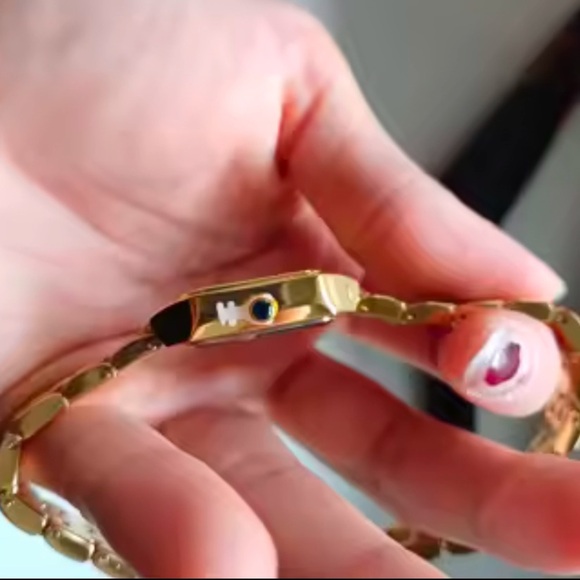 Panthere Classic Gold Crystal Stainless Steel Watch& Alhambra Gold Bracelet Set - Picture 7 of 16